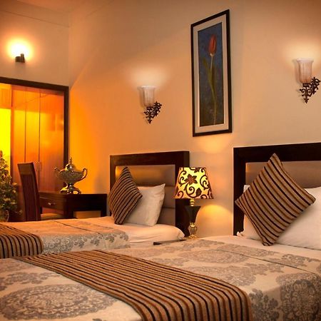 Royal Elegance Hotel Lahore Eksteriør billede