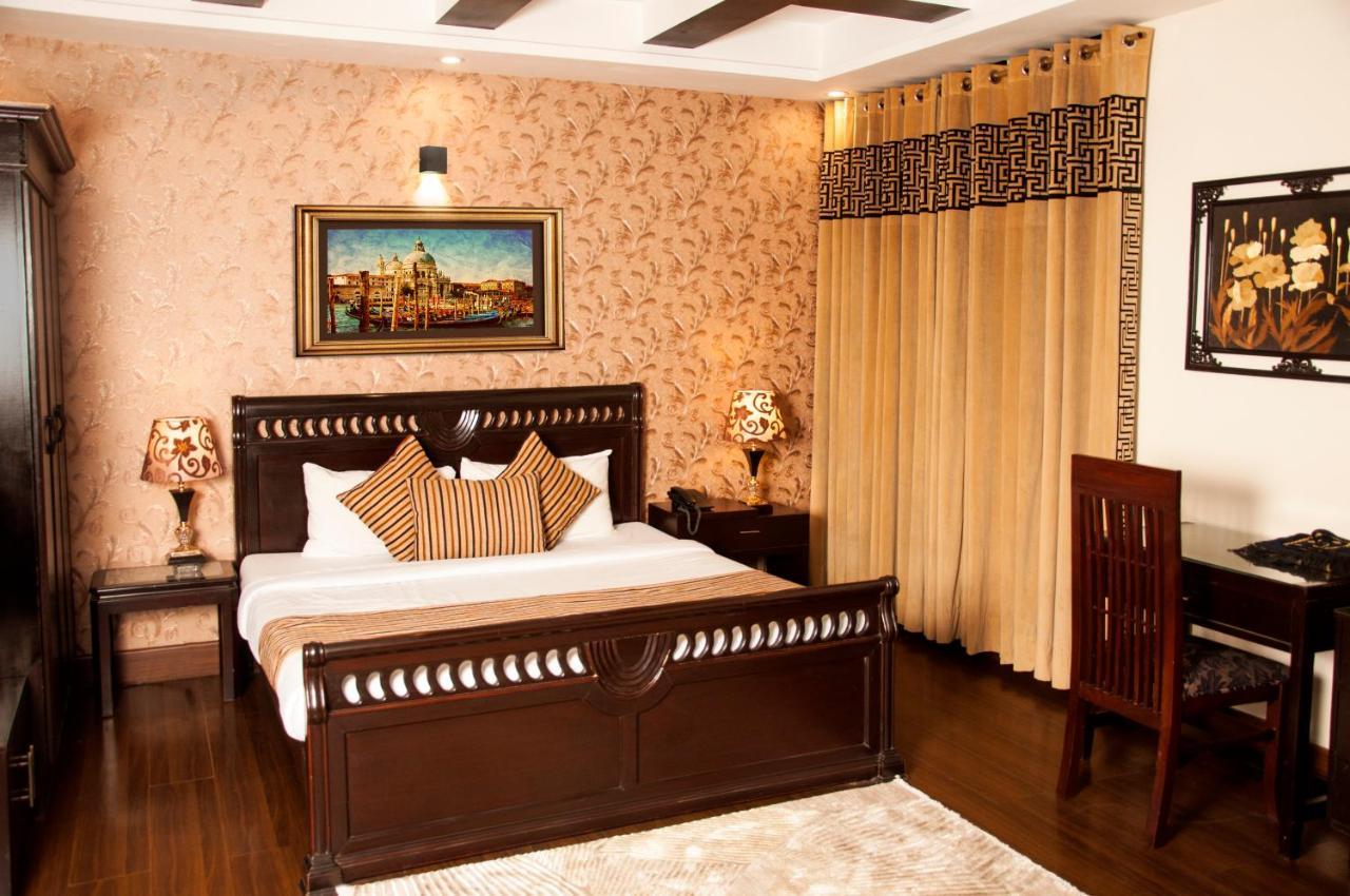 Royal Elegance Hotel Lahore Eksteriør billede