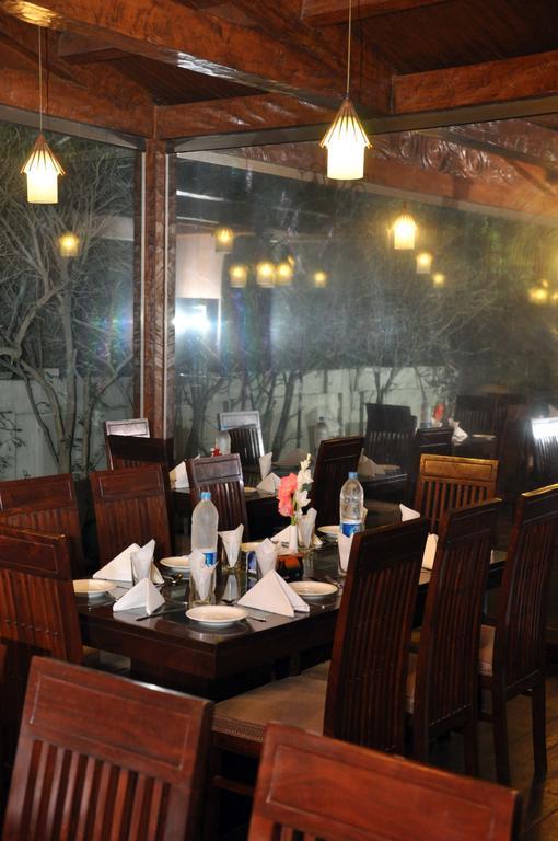 Royal Elegance Hotel Lahore Eksteriør billede
